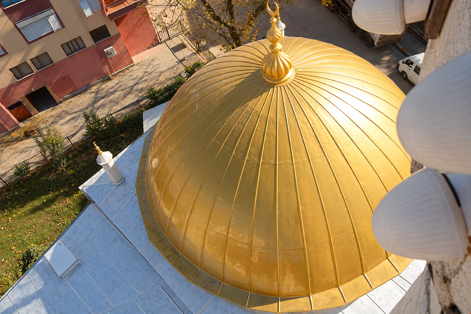Bahçeli Camii tamamlanan kaplama