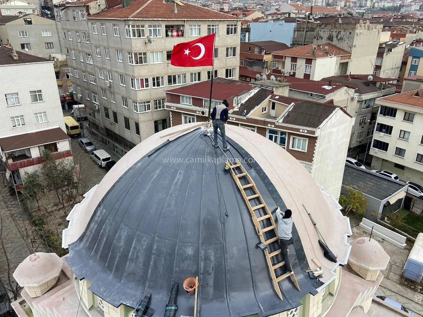 Mehmet Akif Camii uygulama detayı